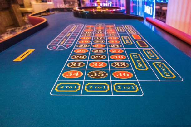 Evolution Gaming live dealer table interface on maxwin4d mobile app